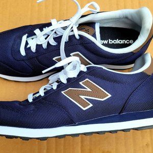 New Balance 311 Shoes